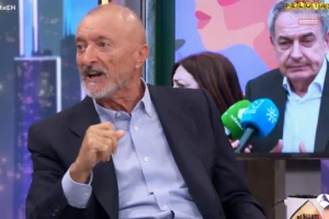 Islam y democracia: el cliché barato que convirtió a Pérez-Reverte en tertuliano de taberna